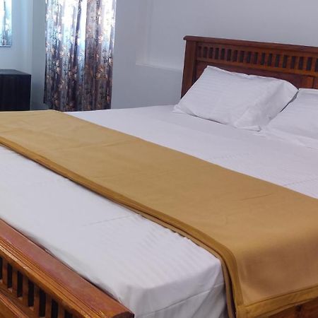 Aadhi Esha Residency Hotel Tiruvannamalai Exterior photo
