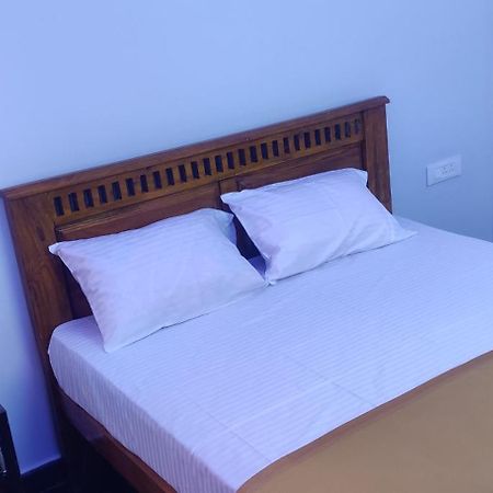 Aadhi Esha Residency Hotel Tiruvannamalai Exterior photo