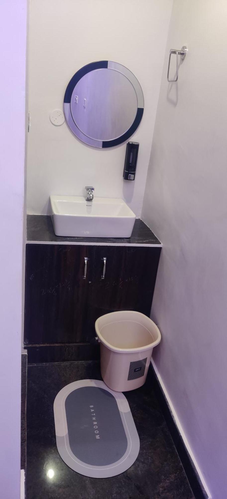 Aadhi Esha Residency Hotel Tiruvannamalai Exterior photo